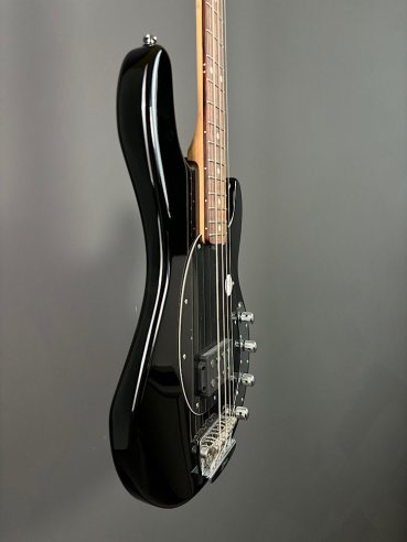 Music Man Sterling Ray 34 Black Rosewood Black Pickguard