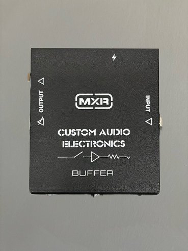 MXR MC406 CAE Buffer