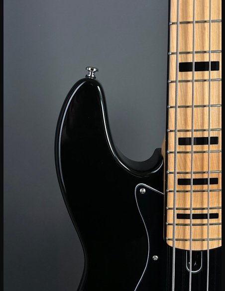 Sire Marcus Miller V7 Vintage Alder-4 (2nd Gen) Black