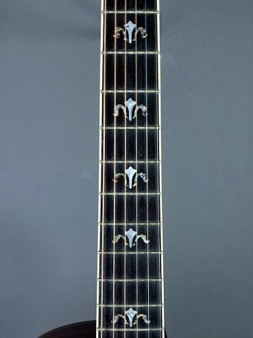 Larrivée Model C-10