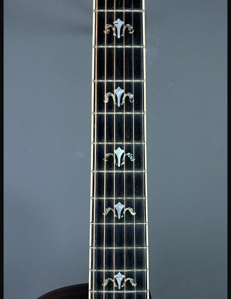 Larrivée Model C-10