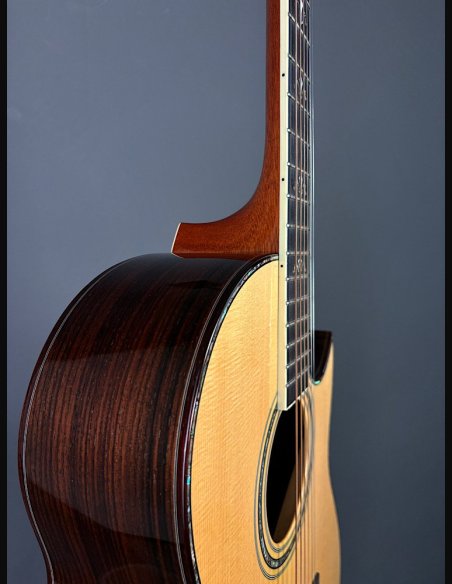 Larrivée Model C-10