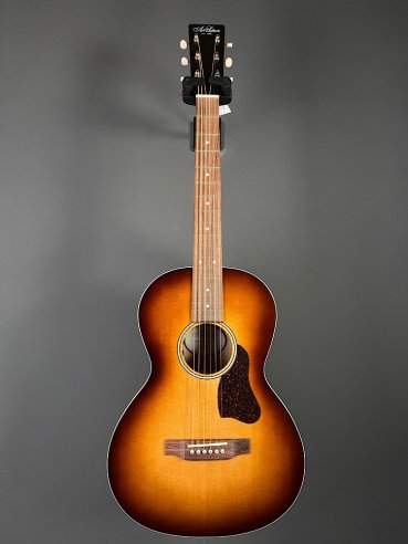 Art & Lutherie Roadhouse Lightburst GT EQ Chitarra Folk Elettrificata