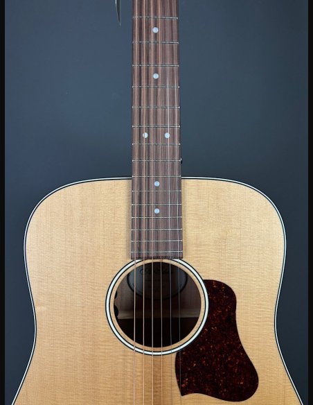 Art & Lutherie Americana EQ Chitarra Folk Elettrificata