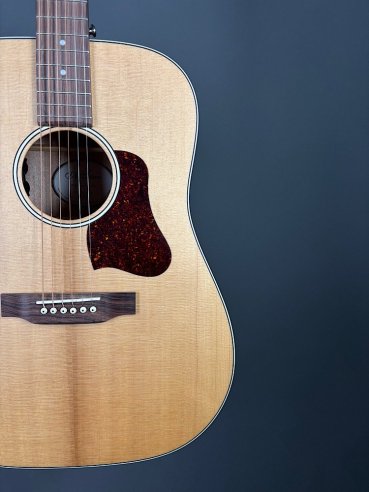 Art & Lutherie Americana EQ Chitarra Folk Elettrificata