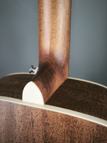 Art & Lutherie Legacy Natural EQ Chitarra Folk Elettrificata