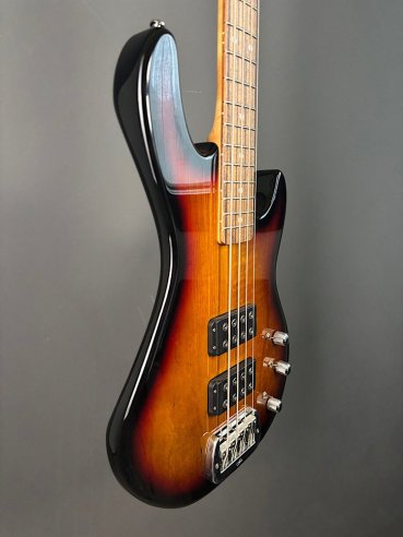 G&L L2000 Tribute Rosewood Fingerboard 3 Color Sunburst 4 Corde
