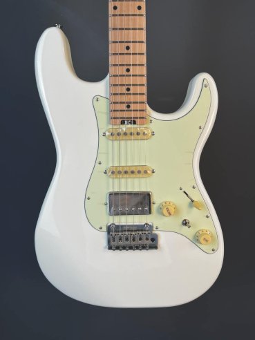 Crafter Charlotte S-MP-OW Chitarra Elettrica