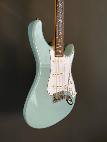 PRS SE Silver Sky Stone Blue EX DEMO