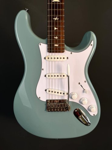 PRS SE Silver Sky Stone Blue EX DEMO