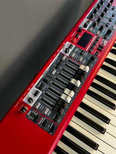 Nord Electro 6 D 61 Tasti