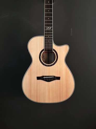 Eko TRI A300 CE Cutaway Chitarra Folk Elettrificata