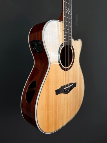 Eko TRI A300 CE Cutaway Chitarra Folk Elettrificata