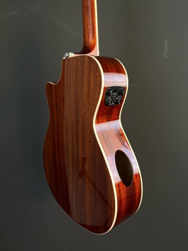 Eko TRI A300 CE Cutaway Chitarra Folk Elettrificata