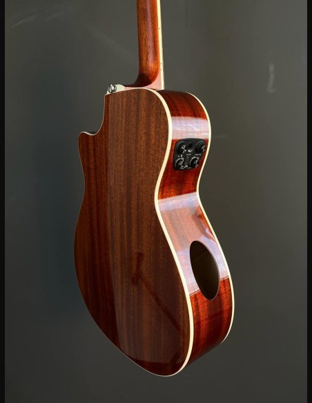 Eko TRI A300 CE Cutaway Chitarra Folk Elettrificata