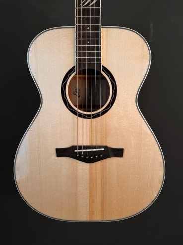 Eko TRI A300 E Cutaway Chitarra Folk Elettrificata