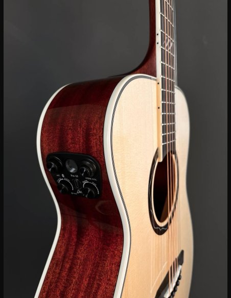 Eko TRI A300 E Cutaway Chitarra Folk Elettrificata