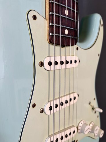 Fender 63 Stratocaster Relic SN R72623