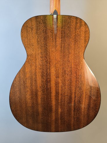 Martin 000-12E Retro Sapele