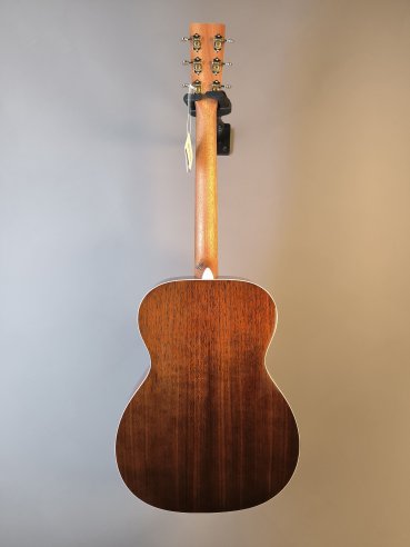 Martin 000-13E Retro Walnut