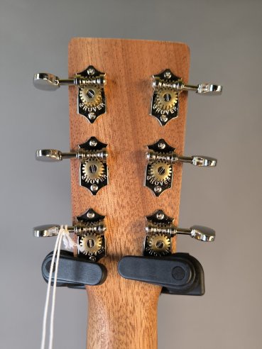 Martin 000-13E Retro Walnut