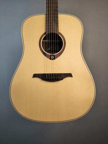 LAG GLA T88D Chitarra Folk