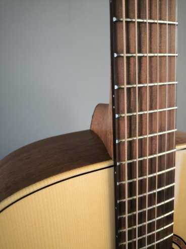 LAG GLA T88D Chitarra Folk