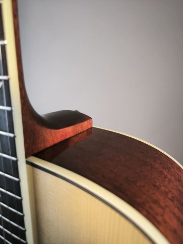 Eko TRI D300 E Chitarra Folk Elettrificata