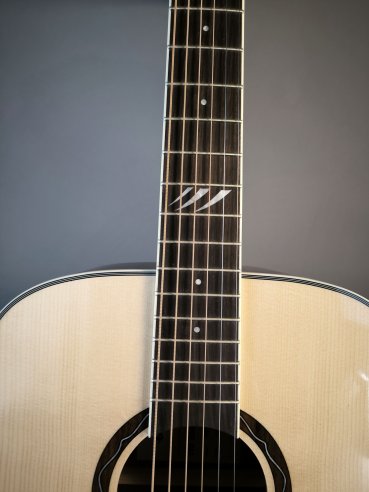 Eko TRI D300 E Chitarra Folk Elettrificata