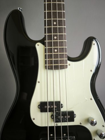 Eko PJ-300 Black Basso Elettrico