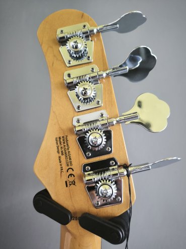 Eko PJ-300 Black Basso Elettrico
