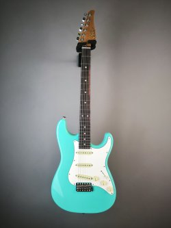 Suhr Scott Henderson Signature Classic Seafoam Green 2