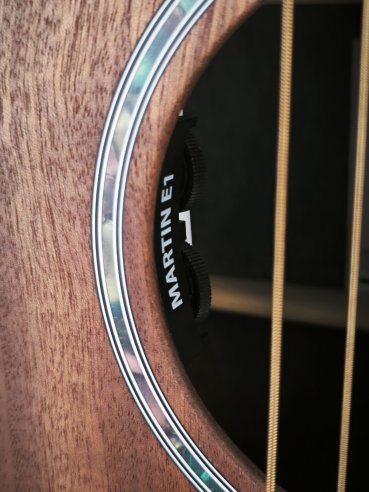 Martin OMC-X2E Ziricote Remastered