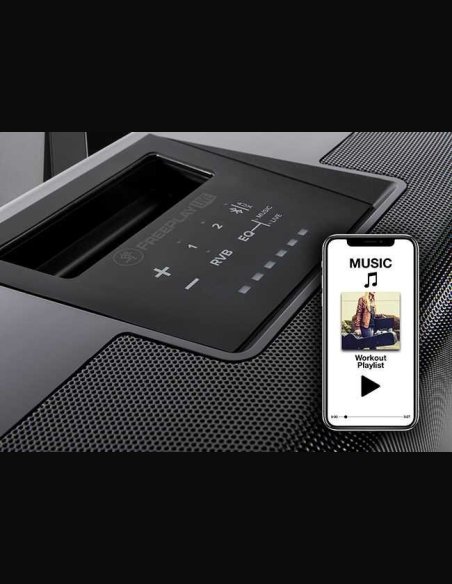 Mackie Freeplay LIVE