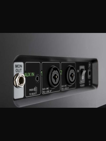 Mackie Freeplay LIVE