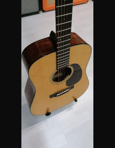 Martin D-18E Folk Elettrificata + Astuccio