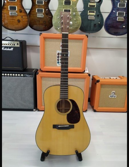 Martin D-18E Folk Elettrificata + Astuccio