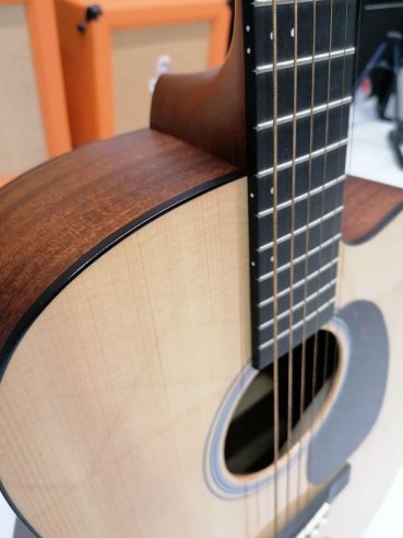 Martin DCPA4 Folk Elettrificata + Case