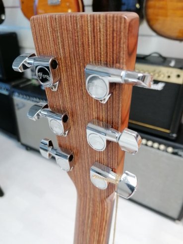 Martin DCX1AE w/Fishman Sonitone X-Series Folk Elettrificata