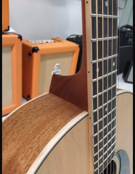 Larriveè L-03E Chitarra Folk Elettrificata