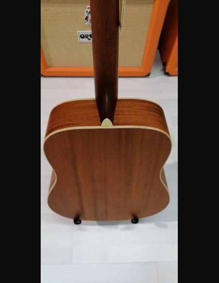 Larriveè L-03E Chitarra Folk Elettrificata