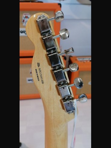 Fender Classic Player Baja Telecaster Maple Fingerboard 2 Color Sunburst