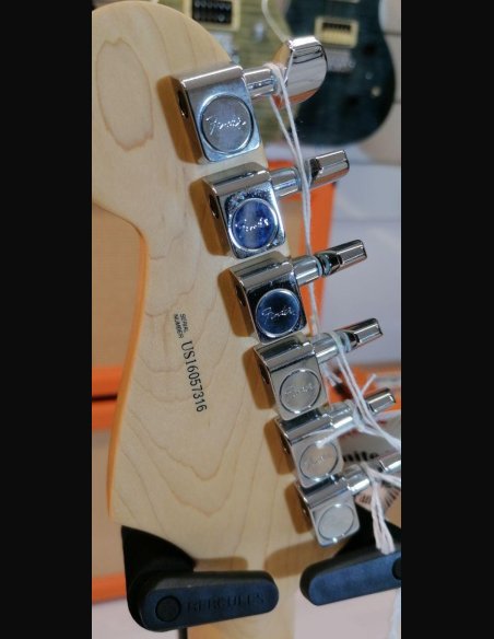 Fender American Professional Stratocaster Maple Fingerboard Sonic Grey