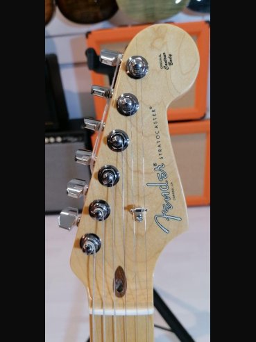 Fender American Professional Stratocaster Maple Fingerboard Sonic Grey