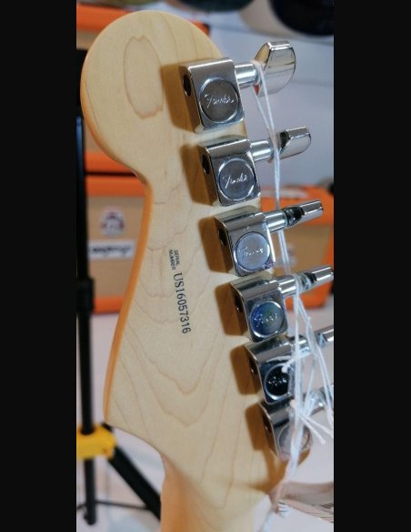 Fender American Professional Stratocaster Maple Fingerboard Sonic Grey