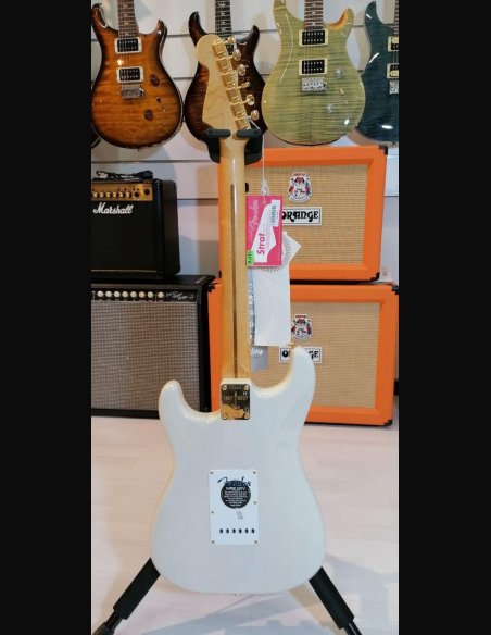 Fender American Vintage '57 Commemorative Stratocaster Maple Fingerboard