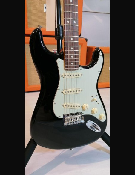 Fender American Professional Stratocaster Rosewood Fingerboard Black