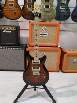 PRS SE Custom 24 Quilted Maple Neck Vintage Black Gold Burst 2