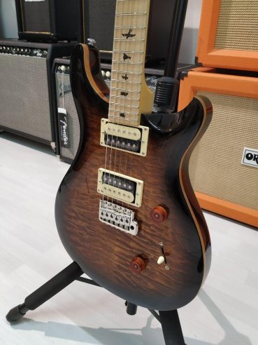 PRS SE Custom 24 Quilted Maple Neck Vintage Black Gold Burst