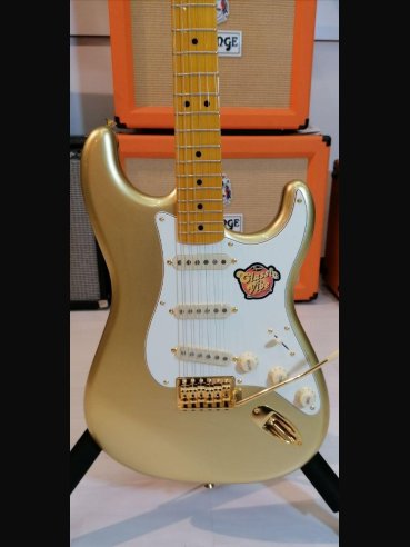 Squier 60Th Anniversary Classic Vibe Strotocaster Maple Fingerboard Aztec Gold